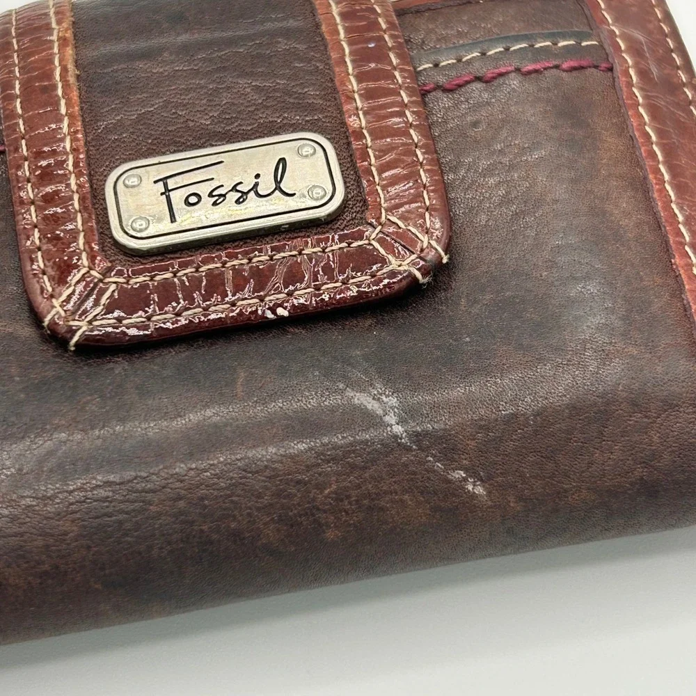 Fossil Vintage Brown Leather Bifold Wallet Distressed Contrast Stitch Boho